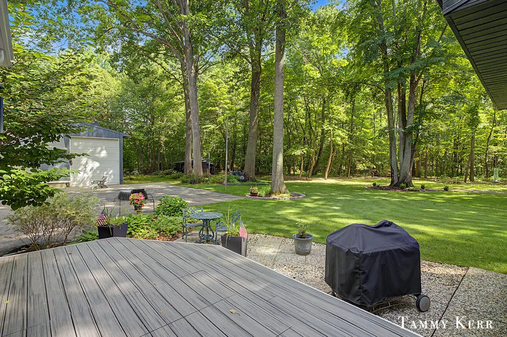 6051 Old Allegan Road Saugatuck Township, MI 49453