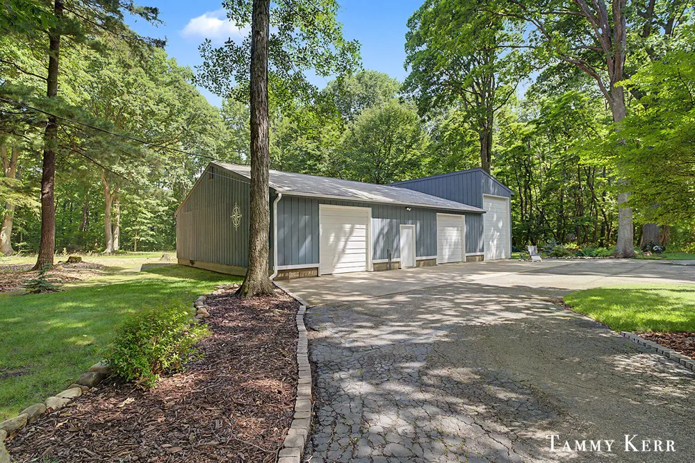 6051 Old Allegan Road Saugatuck Township, MI 49453