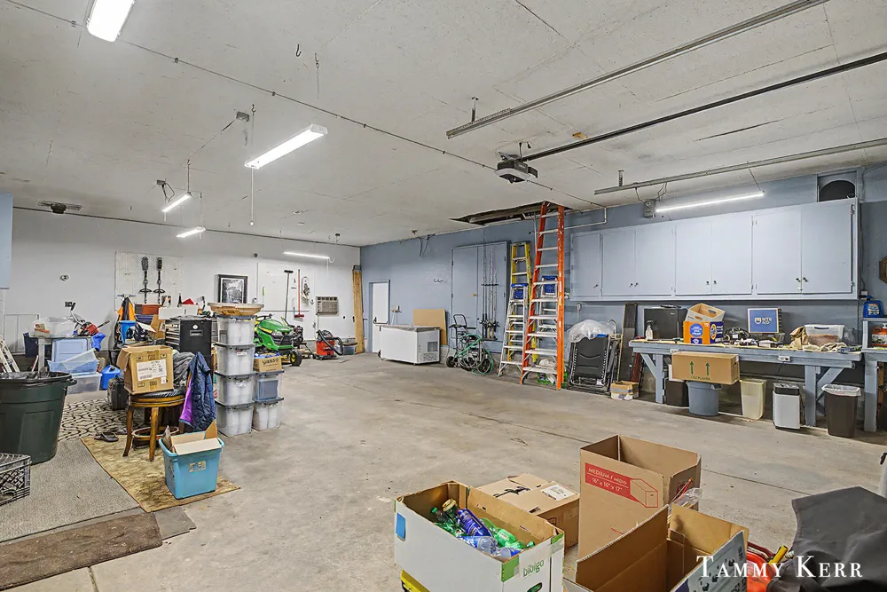 6051 Old Allegan Road Saugatuck Township, MI 49453
