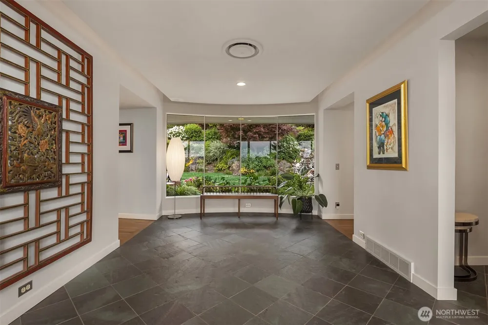 6340 NE Windermere Road Seattle, WA 98105