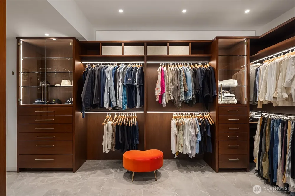 6340 NE Windermere Road Seattle, WA 98105