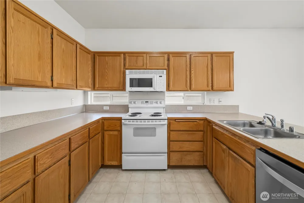 7801 207th Street Ct E Spanaway, WA 98387