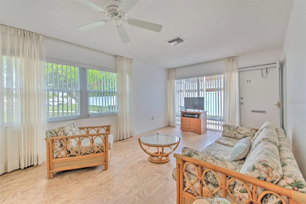 4313 TAHITIAN GARDENS CIRCLE #A Holiday, FL 34691