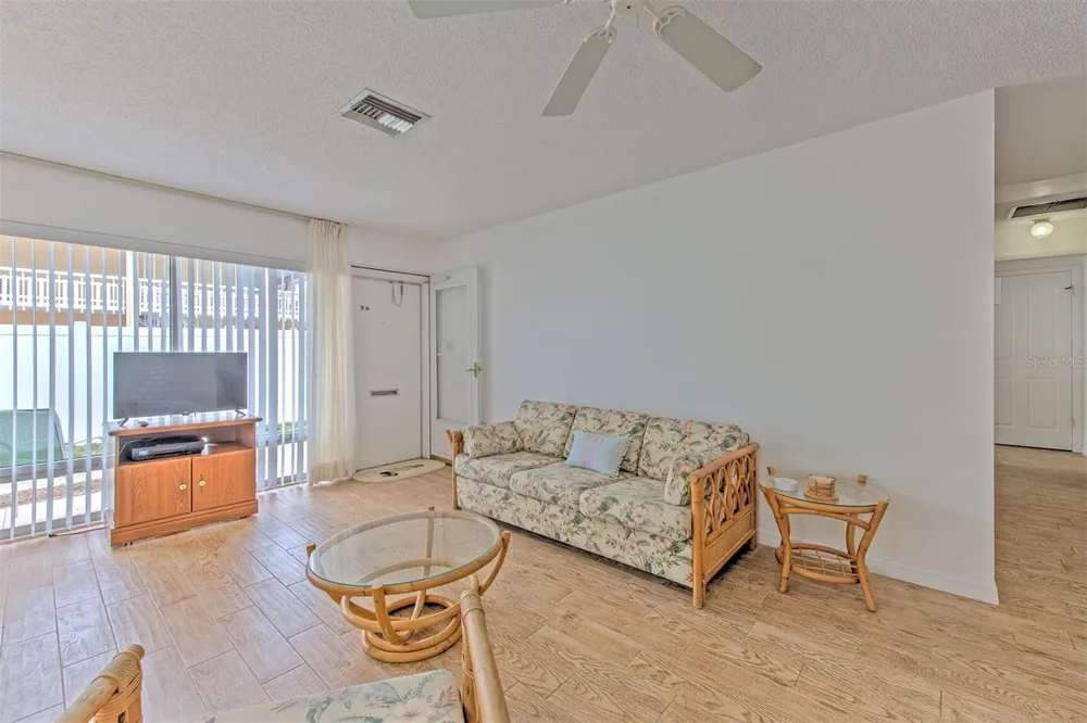 4313 TAHITIAN GARDENS CIRCLE #A Holiday, FL 34691