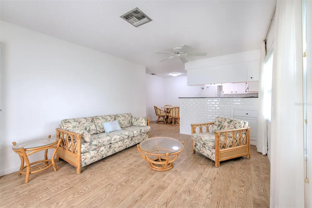 4313 TAHITIAN GARDENS CIRCLE #A Holiday, FL 34691
