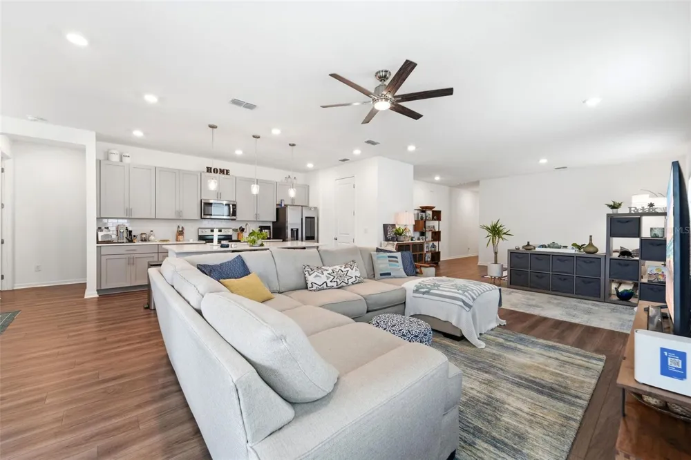 1525 PLAYWRIGHT DRIVE Deland, FL 32720