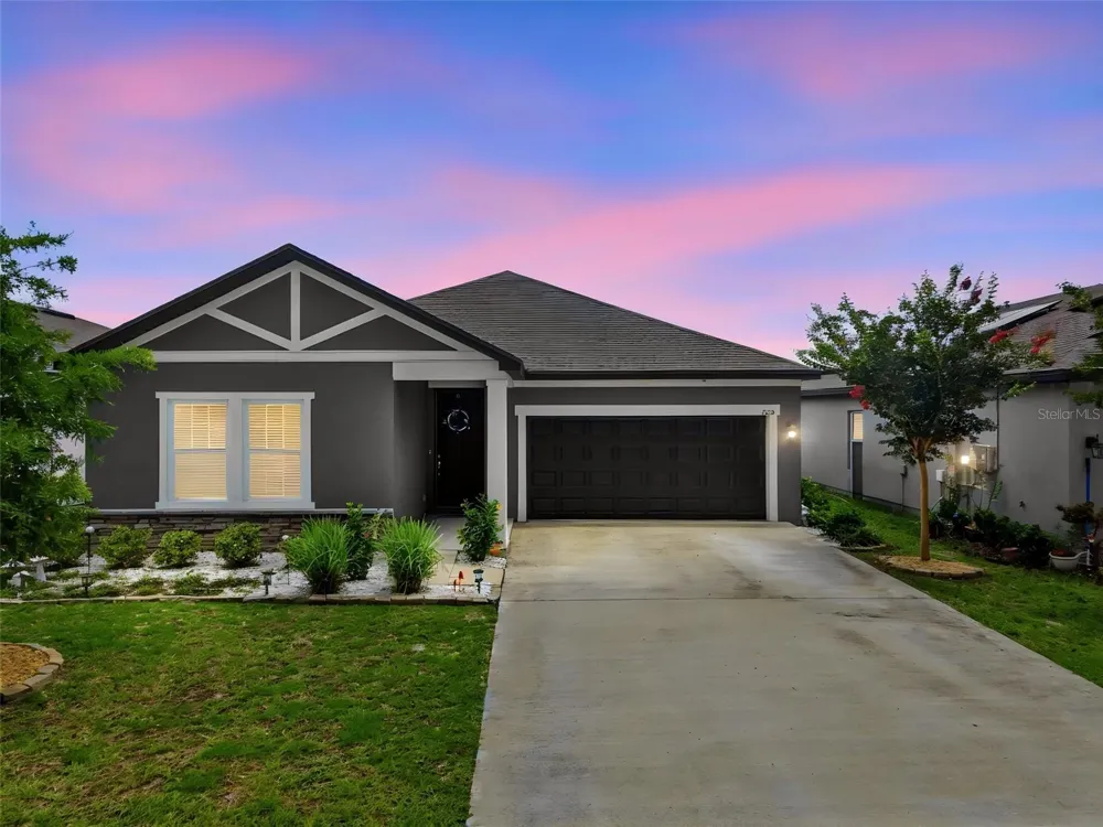 1525 PLAYWRIGHT DRIVE Deland, FL 32720
