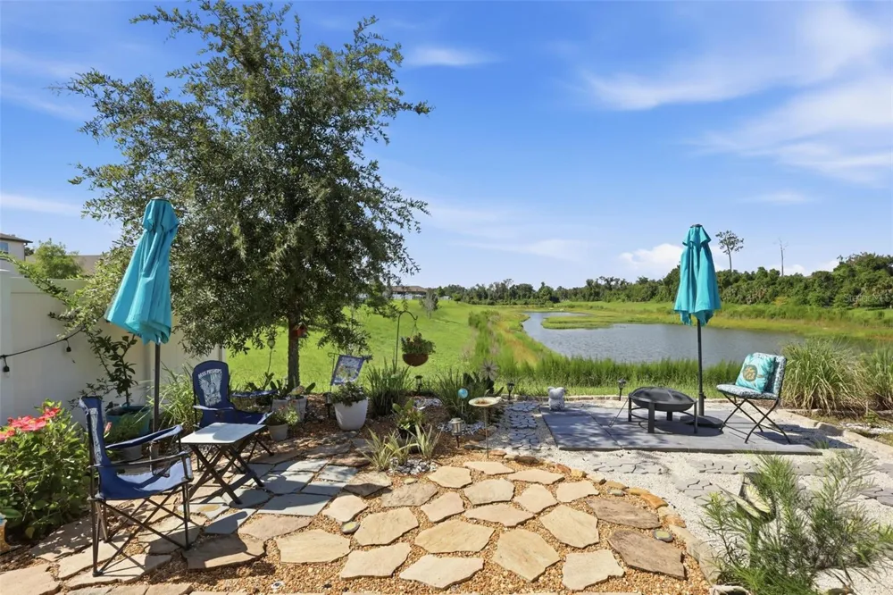 1525 PLAYWRIGHT DRIVE Deland, FL 32720