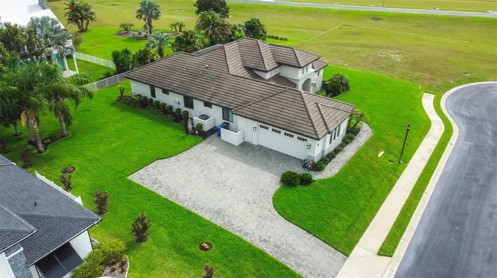 262 AMARYLLIS WAY Lake Alfred, FL 33850