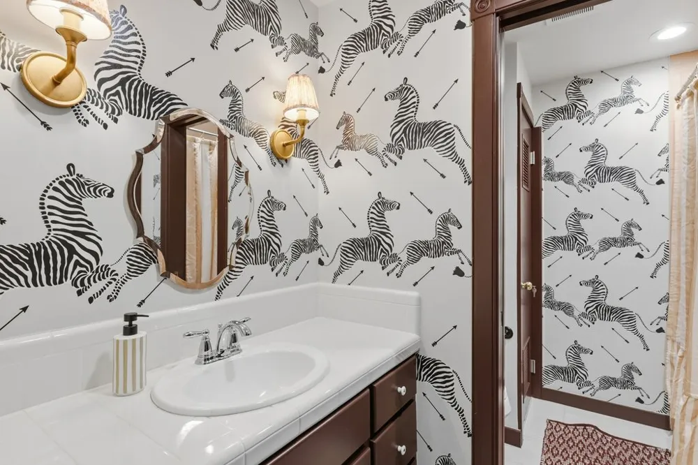 308 E Travis Street Fredericksburg, TX 78624