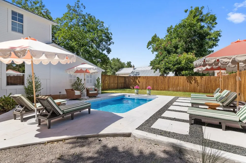 308 E Travis Street Fredericksburg, TX 78624