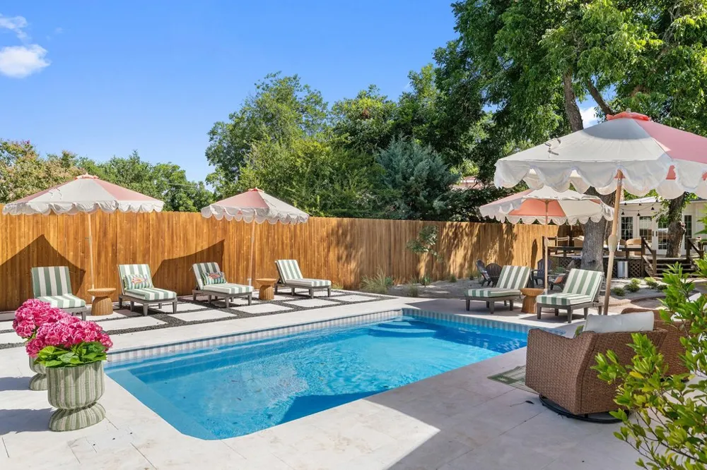 308 E Travis Street Fredericksburg, TX 78624