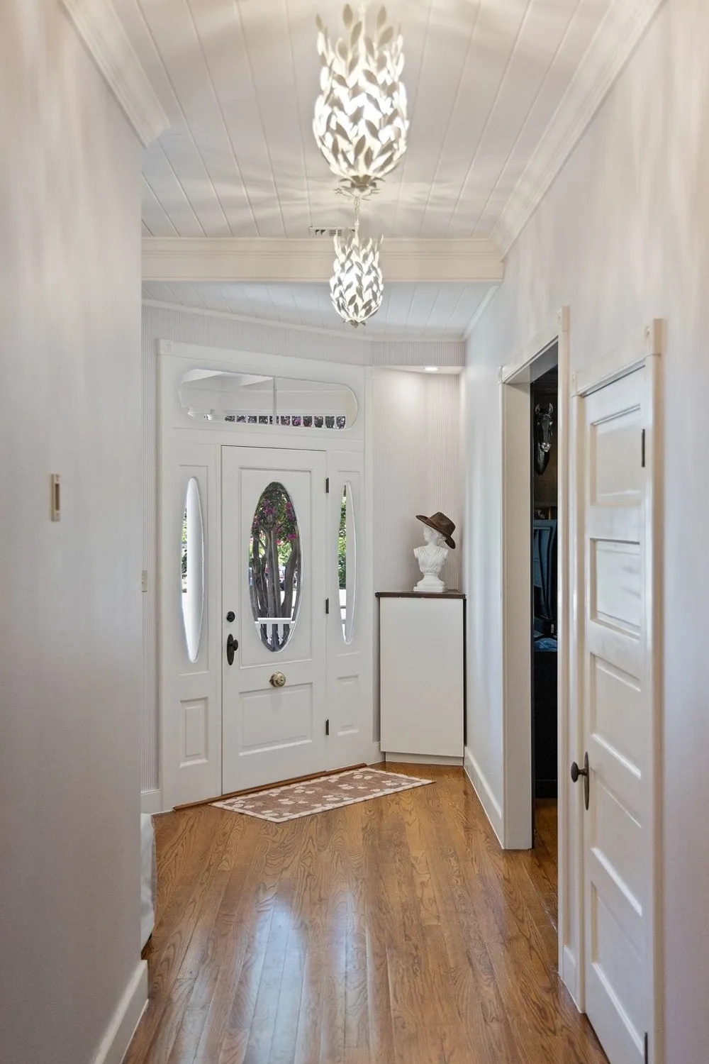 308 E Travis Street Fredericksburg, TX 78624