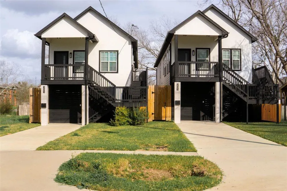 204 3rd Street Rosenberg, TX 77471