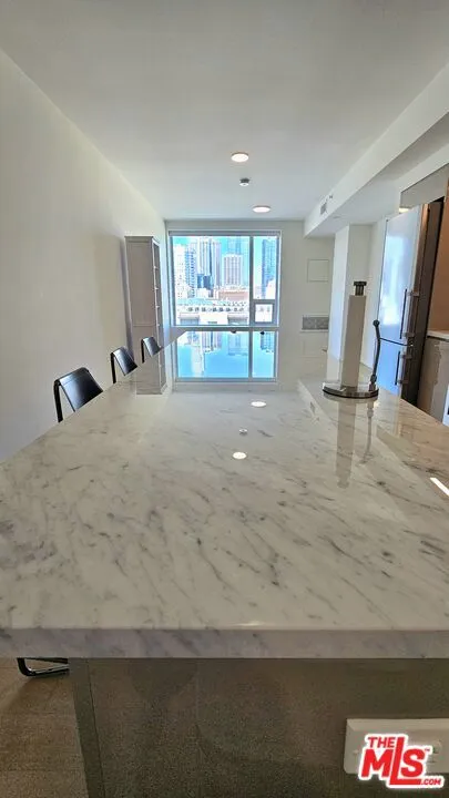 1050 S Grand Avenue #1008 Los Angeles, CA 90015