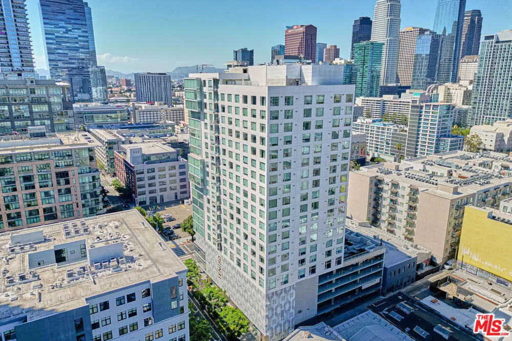1050 S Grand Avenue #1008 Los Angeles, CA 90015