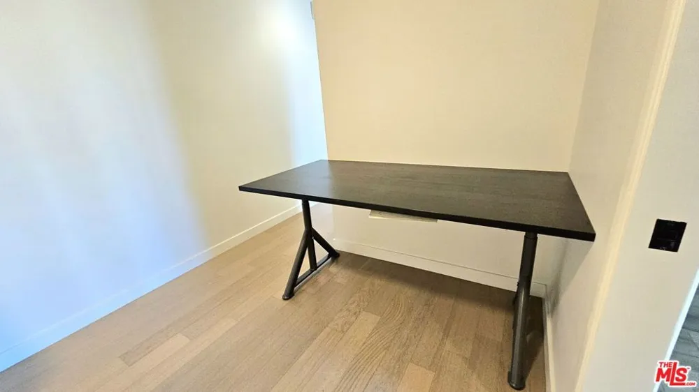 1050 S Grand Avenue #1008 Los Angeles, CA 90015