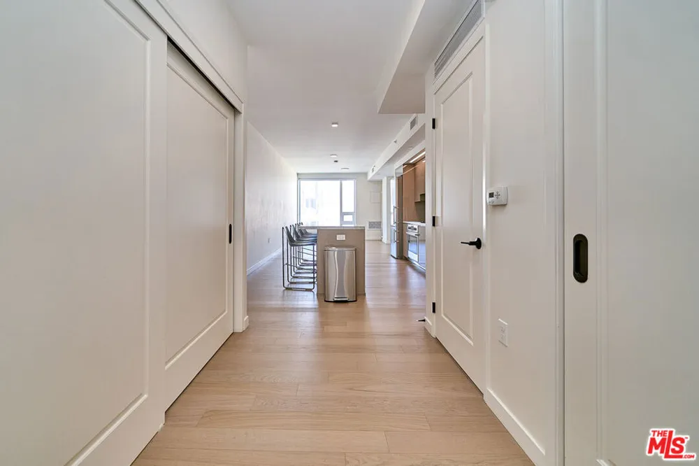 1050 S Grand Avenue #1008 Los Angeles, CA 90015