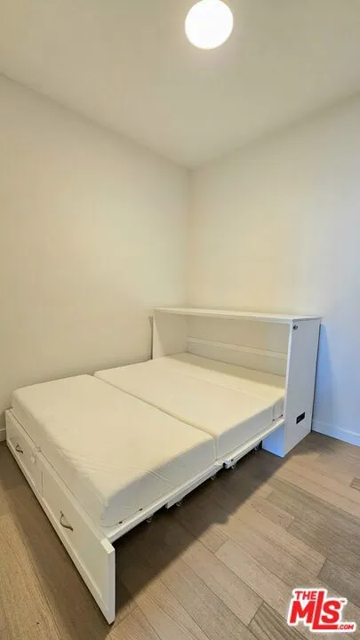 1050 S Grand Avenue #1008 Los Angeles, CA 90015
