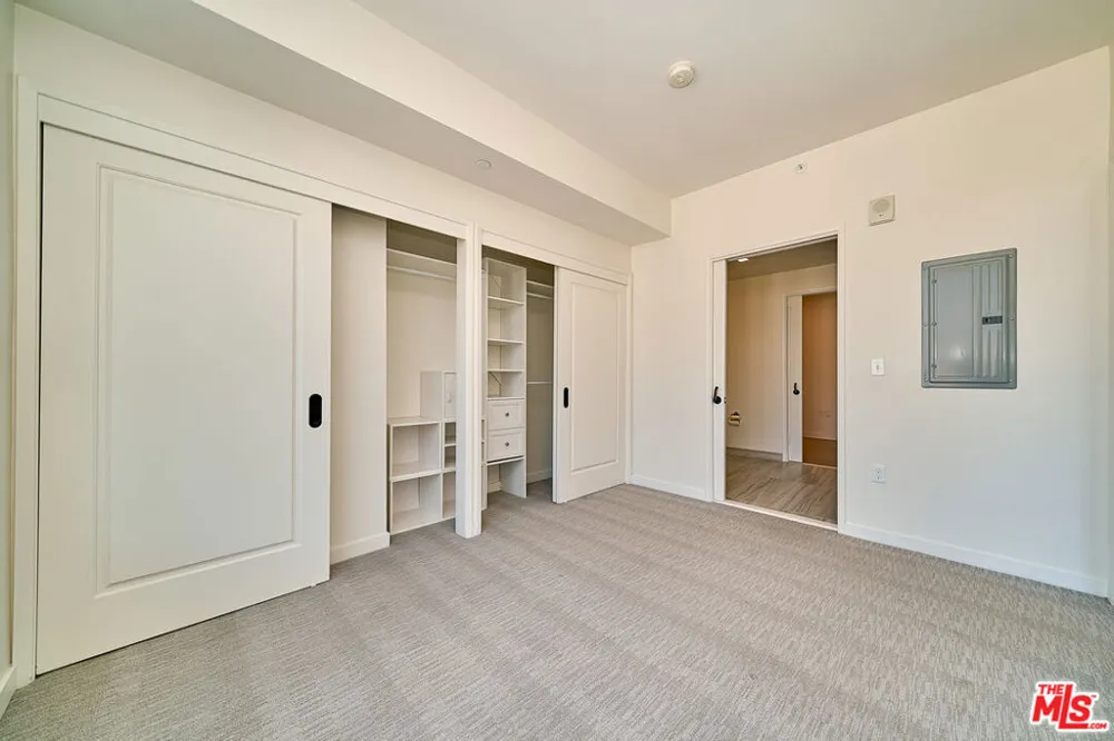 1050 S Grand Avenue #1008 Los Angeles, CA 90015