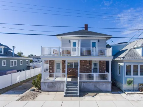 110 W Buttercup Road