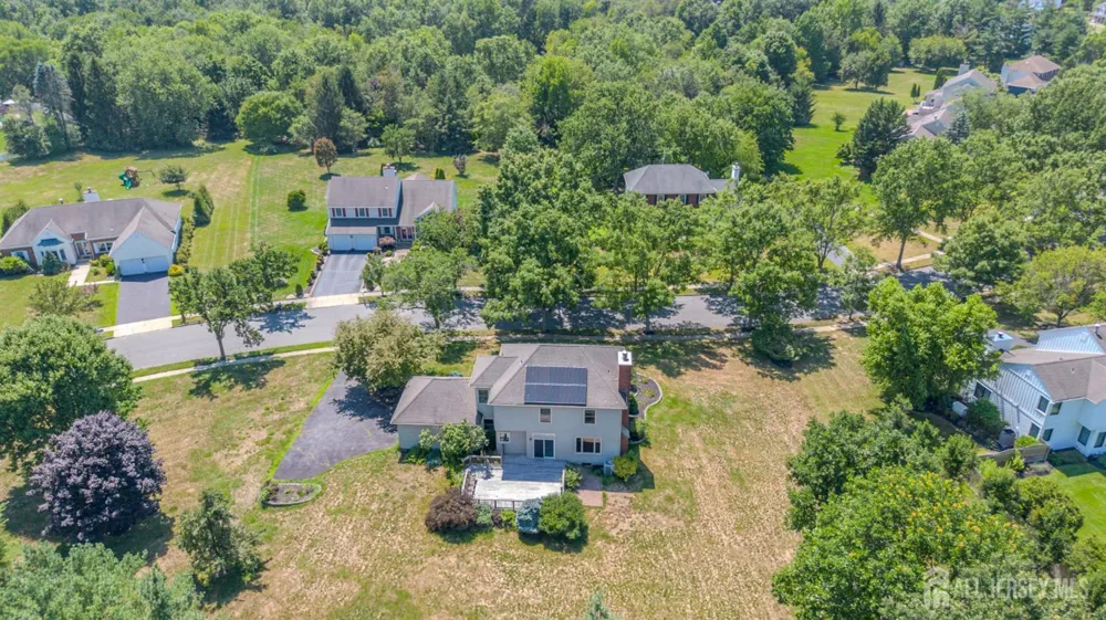 32 W Kincaid Drive West Windsor, NJ 08550