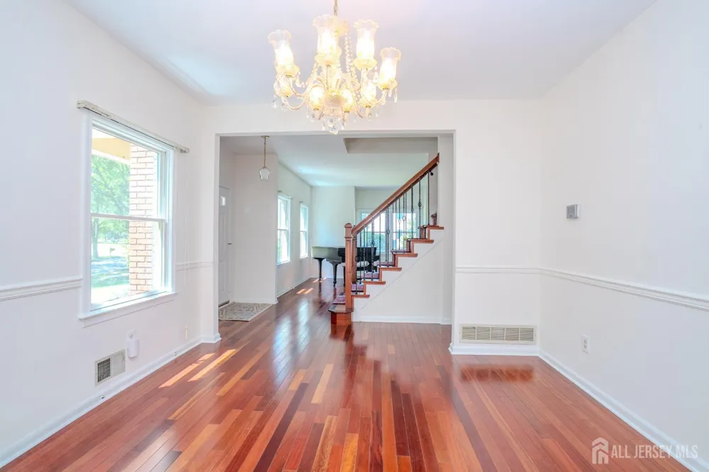 32 W Kincaid Drive West Windsor, NJ 08550