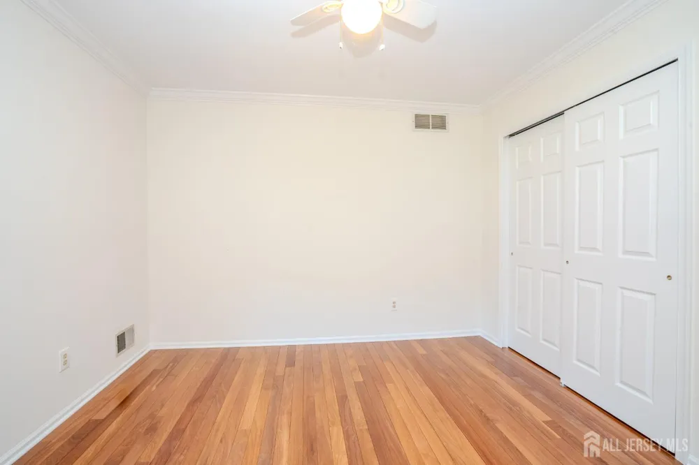 32 W Kincaid Drive West Windsor, NJ 08550