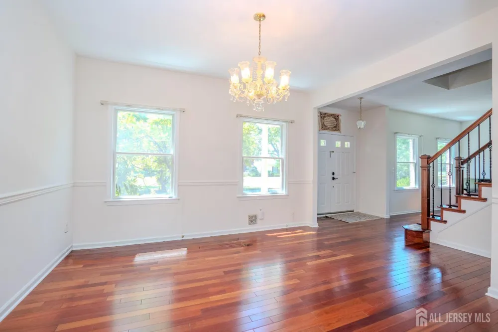 32 W Kincaid Drive West Windsor, NJ 08550