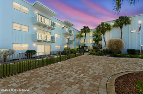223 Columbia Drive #122