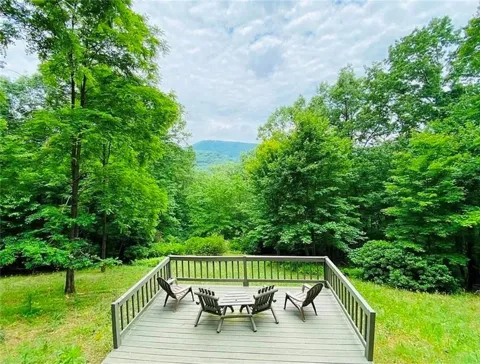 104 Sourwood Circle