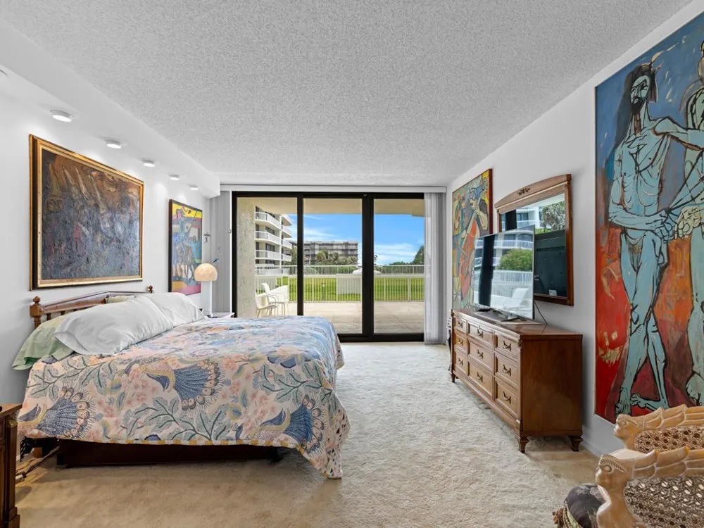 3300 S Ocean Boulevard #103s Palm Beach, FL 33480
