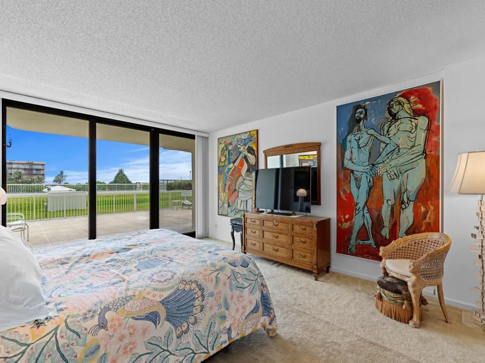 3300 S Ocean Boulevard #103s Palm Beach, FL 33480