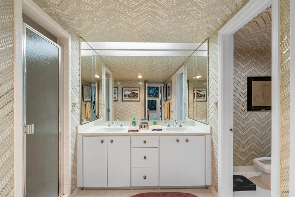3300 S Ocean Boulevard #103s Palm Beach, FL 33480