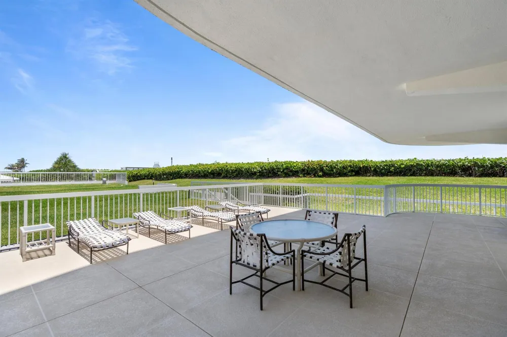 3300 S Ocean Boulevard #103s Palm Beach, FL 33480