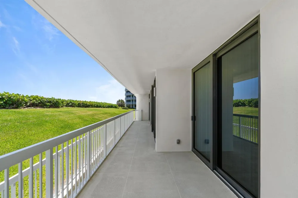 3300 S Ocean Boulevard #103s Palm Beach, FL 33480