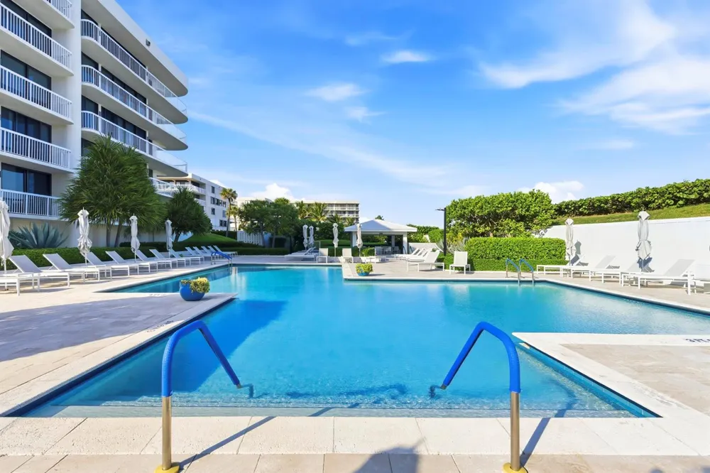 3300 S Ocean Boulevard #103s Palm Beach, FL 33480