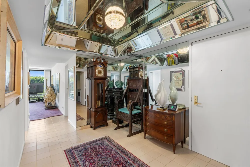 3300 S Ocean Boulevard #103s Palm Beach, FL 33480