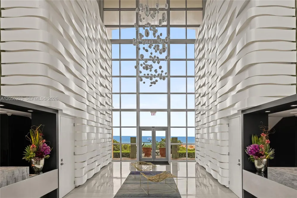 1455 Ocean Dr #1009 Miami Beach, FL 33139