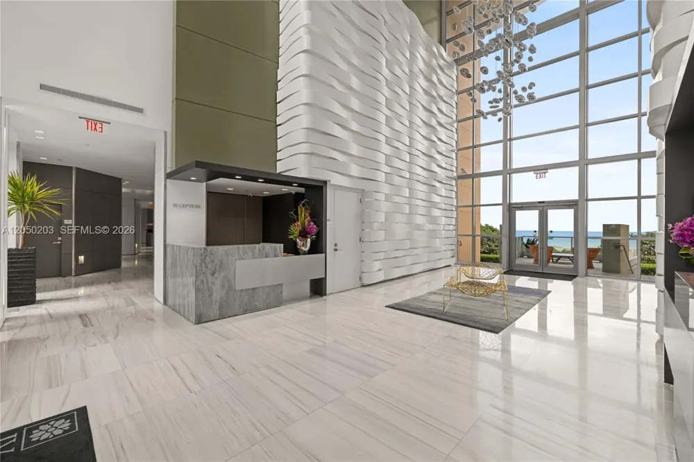 1455 Ocean Dr #1009 Miami Beach, FL 33139