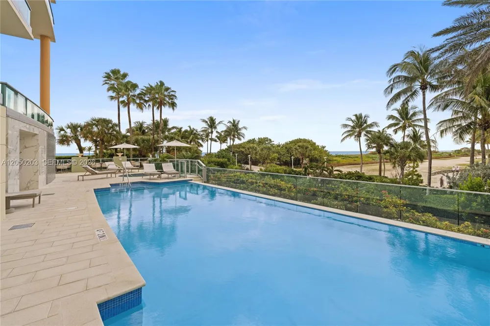 1455 Ocean Dr #1009 Miami Beach, FL 33139