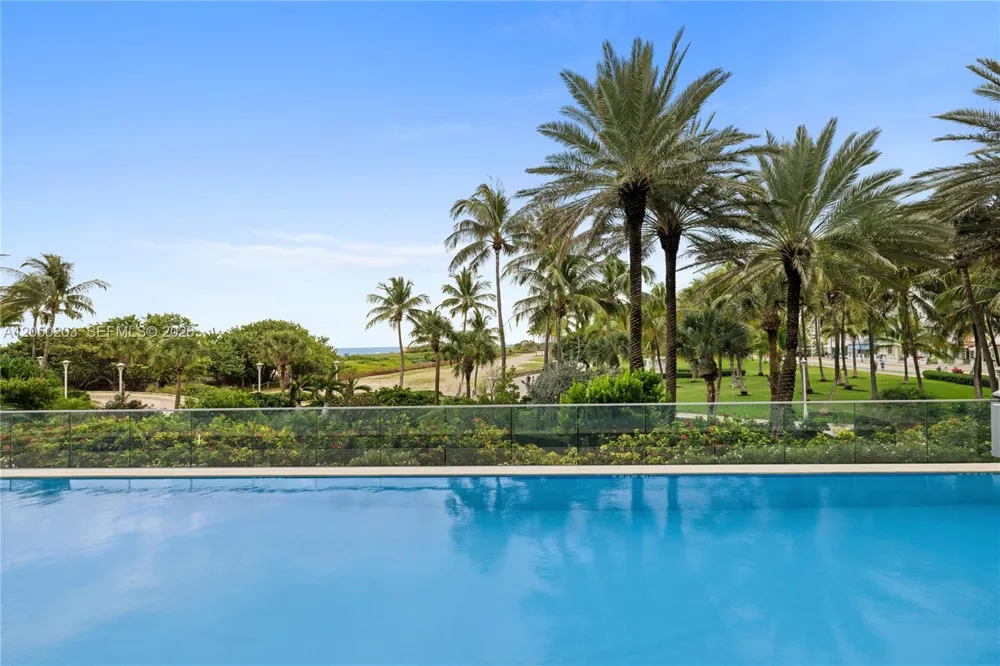 1455 Ocean Dr #1009 Miami Beach, FL 33139