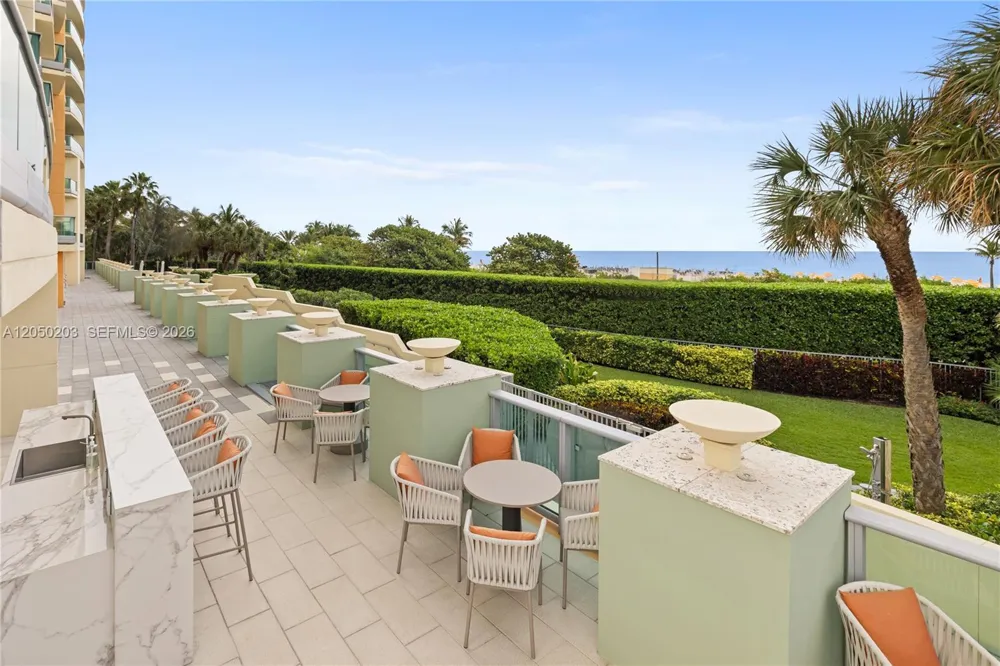 1455 Ocean Dr #1009 Miami Beach, FL 33139