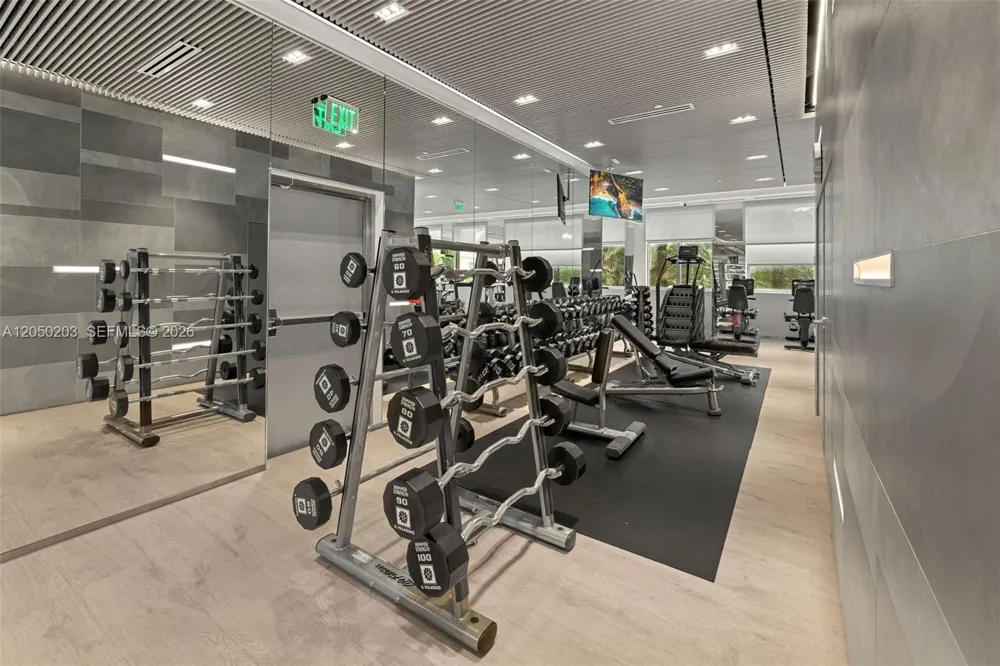 1455 Ocean Dr #1009 Miami Beach, FL 33139