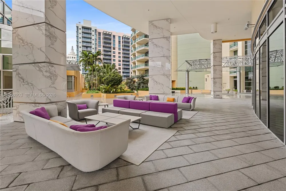 1455 Ocean Dr #1009 Miami Beach, FL 33139