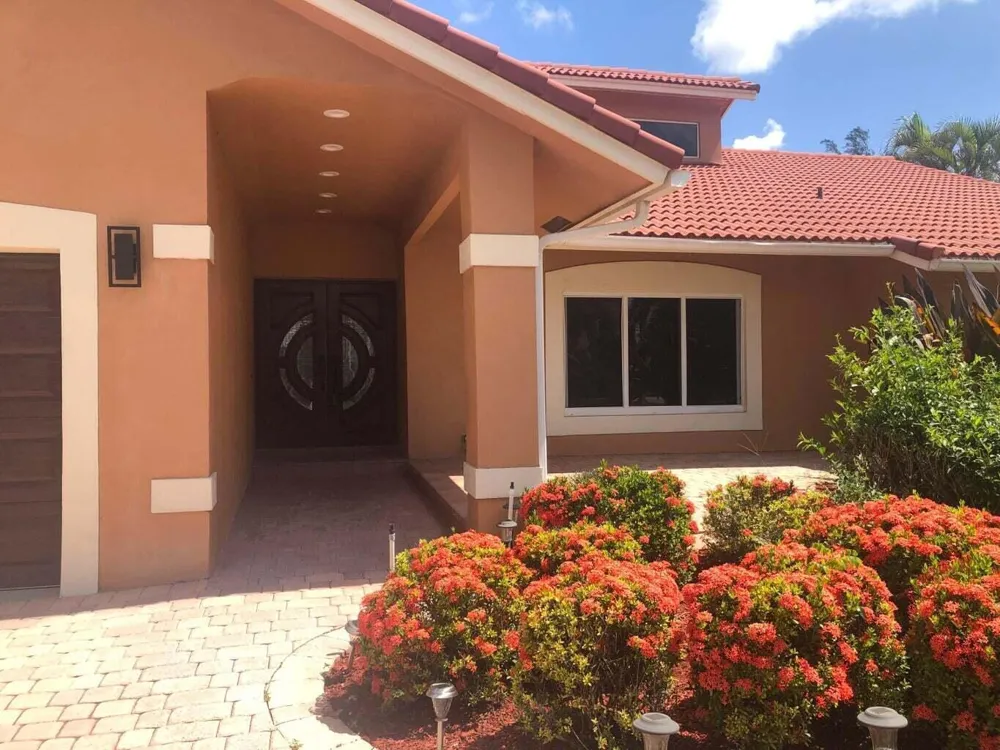 8649 NW 57th Court Coral Springs, FL 33067
