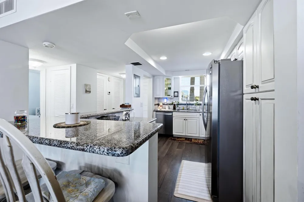 100 Paradise Harbour Boulevard #203 North Palm Beach, FL 33408