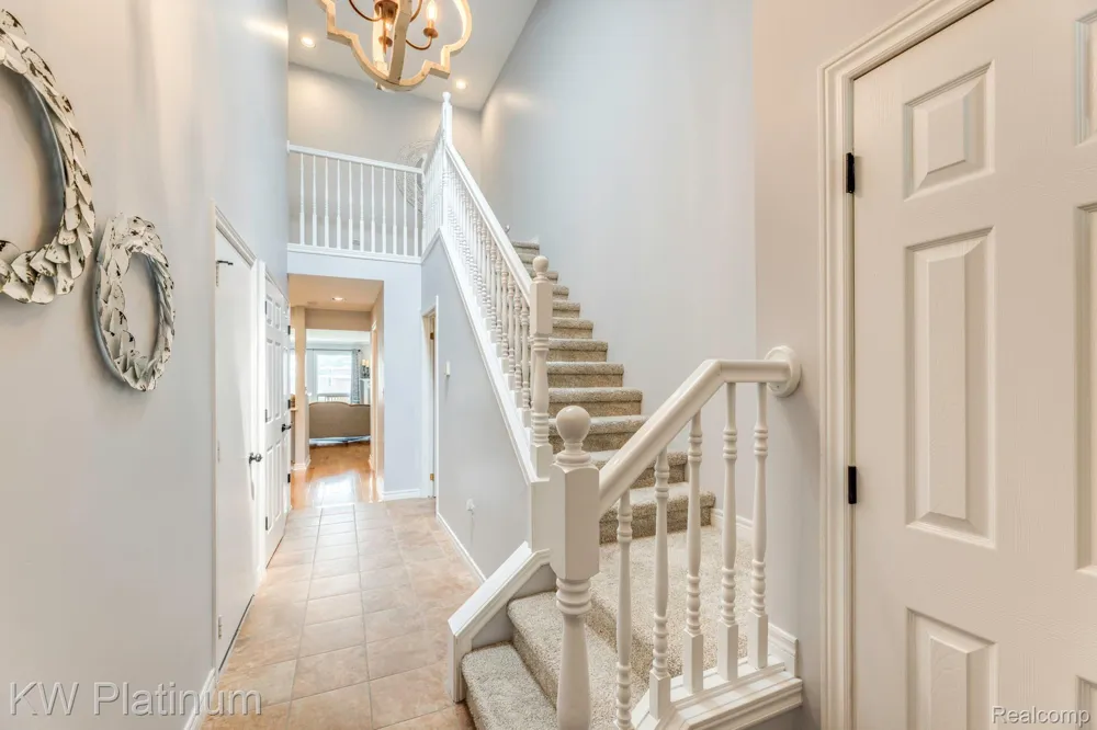 819 E Pointe Port Huron City, MI 48060