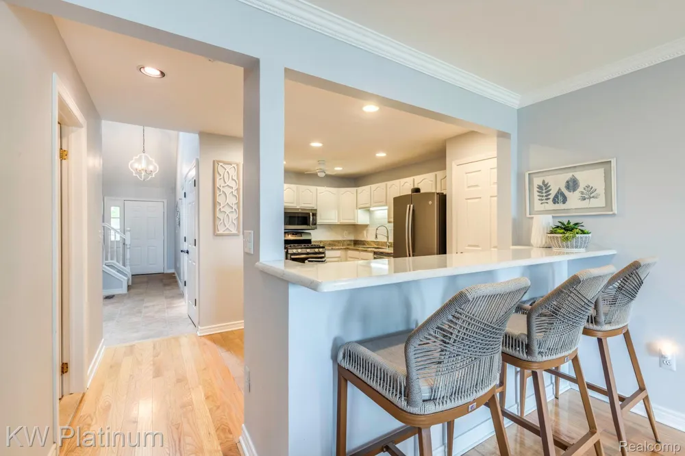 819 E Pointe Port Huron City, MI 48060