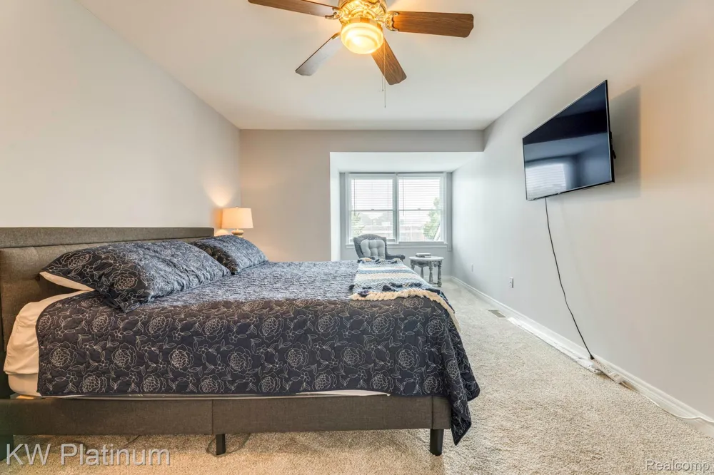 819 E Pointe Port Huron City, MI 48060
